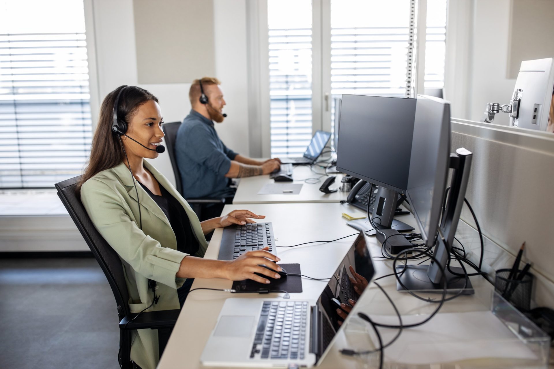Scale Client Trust and Operational Velocity with Data-Driven Service Desks